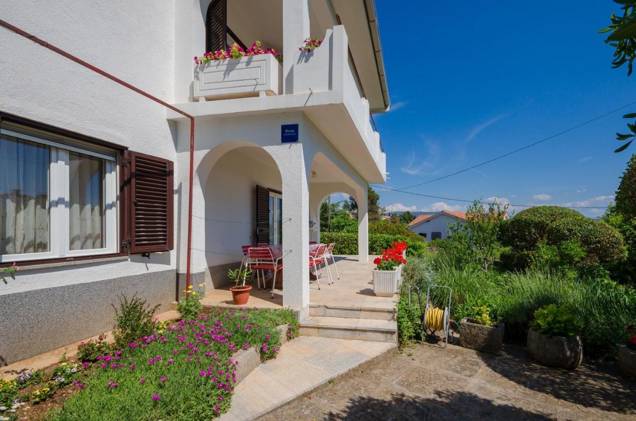 Apartments Lavanda-Kate Krk Town Exterior photo
